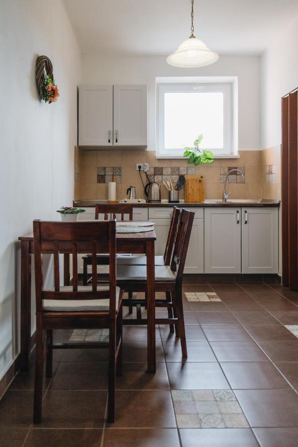 Magas-Lak Apartman Eger Exterior foto